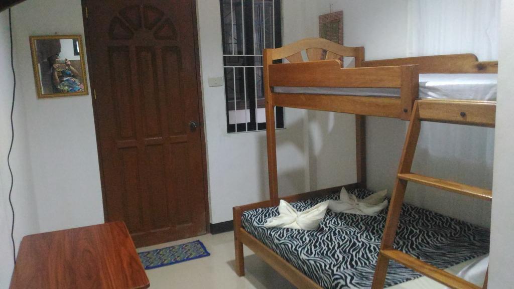 Sealor Pension House Puerto Princesa Kültér fotó